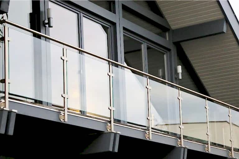 Read more about the article PVC Firması Seçimi Yaparken Dikkat Edilmesi Gerekenler
