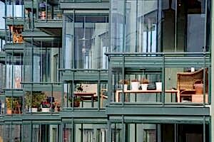 Read more about the article Isıcamlı Cam Balkon Nedir?